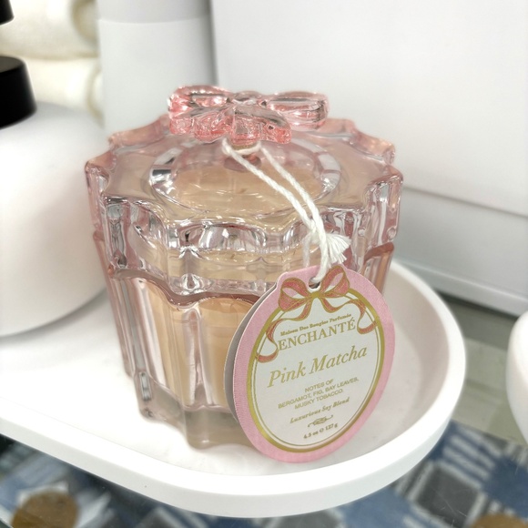 Cute pink bow glass jar candle - Picture 2 of 4